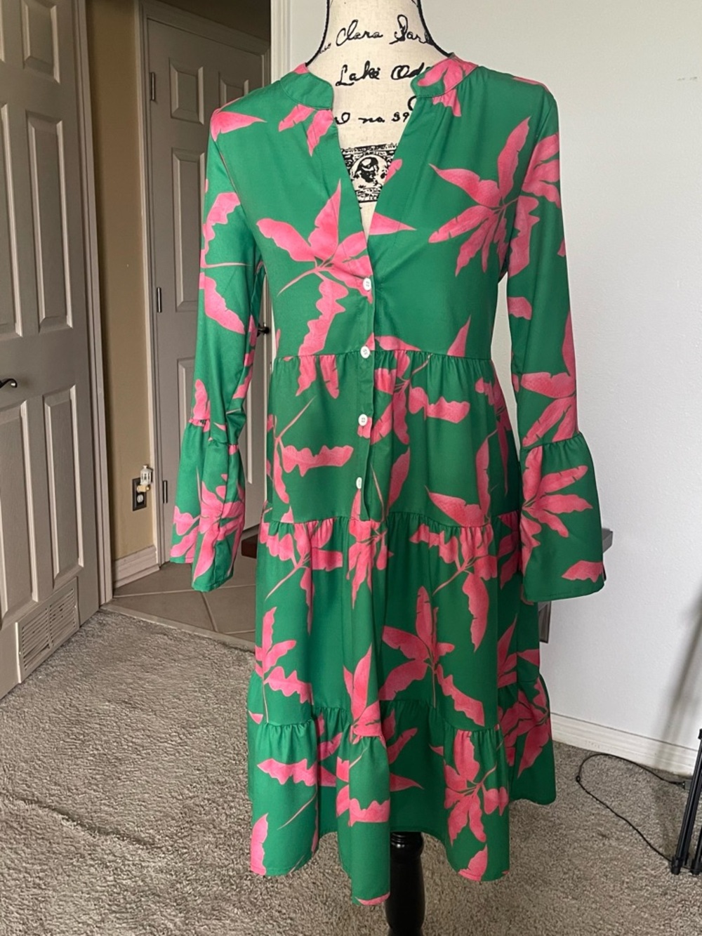 Green and Pink Floral Tiered Button-Front Dress Size Medium